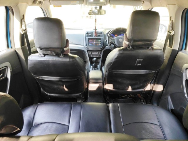 Second-hand 2016 Maruti Suzuki Vitara Brezza ZDi Plus for sale in Mira Road-11