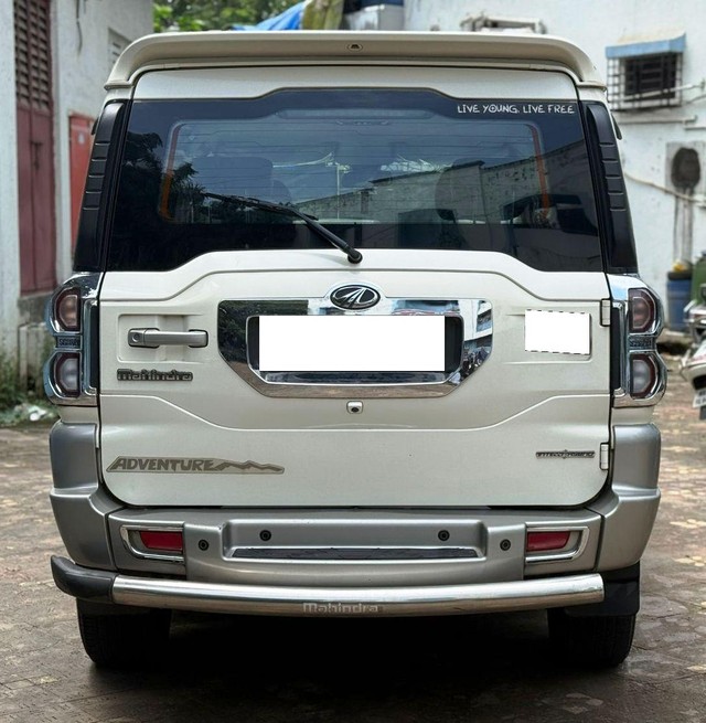 Second-hand 2017 Mahindra Scorpio Intelli Hybrid S10 for sale in Mira Road-2