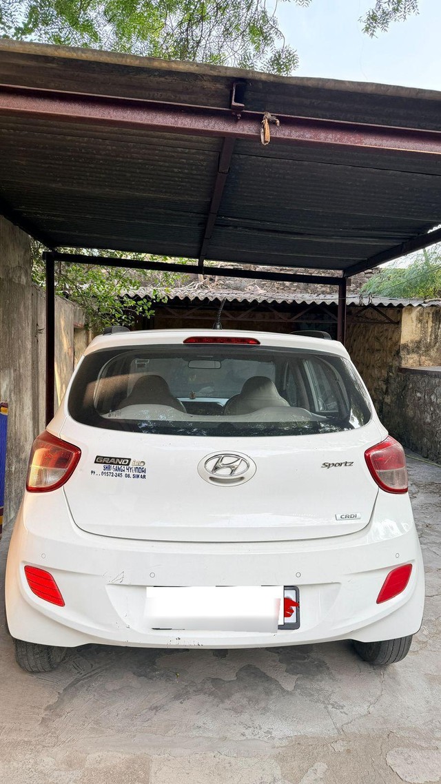 Second-hand 2015 Hyundai i10 Sportz 1.1L for sale in Kota-6