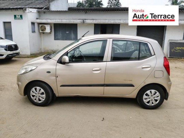 Second-hand 2010 Hyundai i10 Magna 1.2 for sale in Coimbatore-3