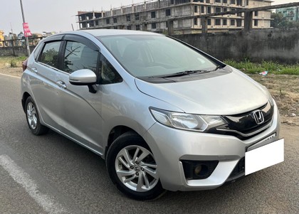 Second-hand 2015 Honda Jazz 1.5 V i DTEC for sale in Nagpur