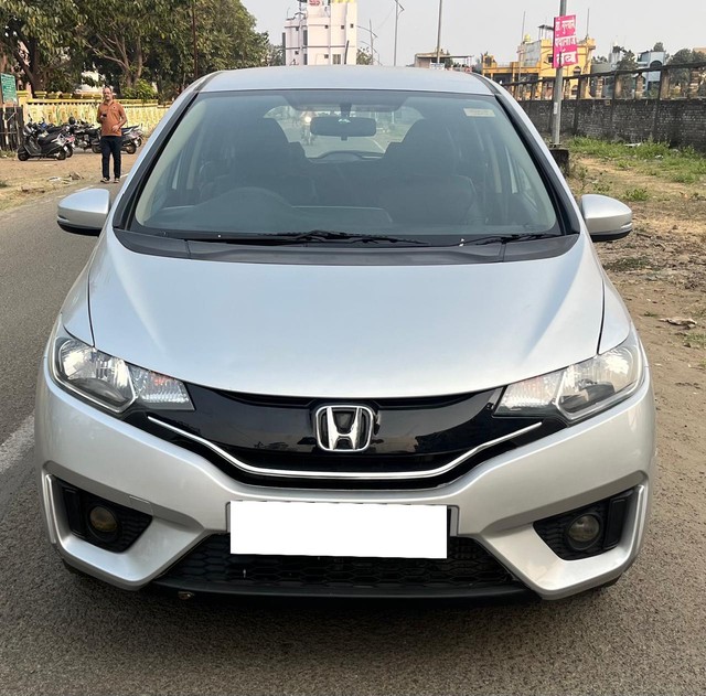 Second-hand 2015 Honda Jazz 1.5 V i DTEC for sale in Nagpur-5