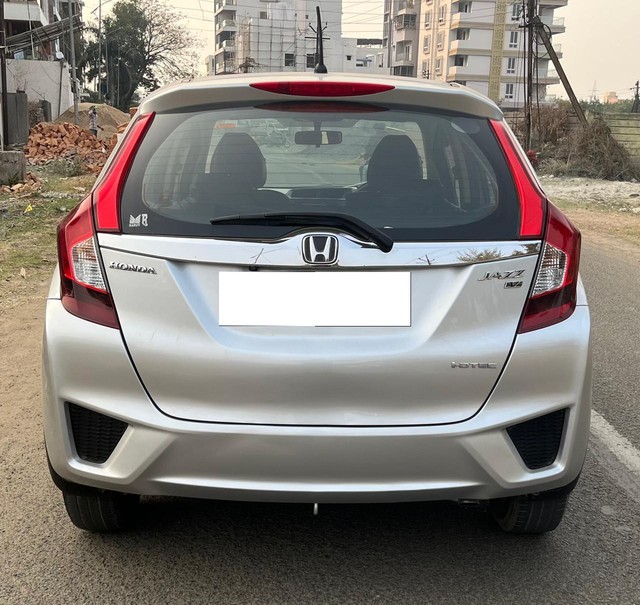 Second-hand 2015 Honda Jazz 1.5 V i DTEC for sale in Nagpur-2