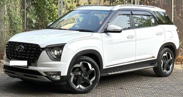 Second-hand 2022 Hyundai Alcazar Signature (O) AT for sale in Mumbai-5