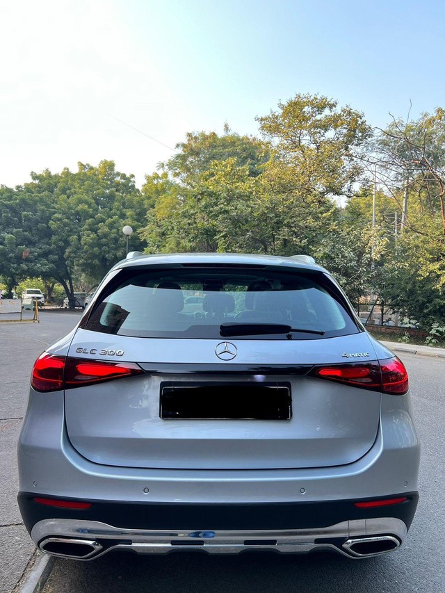 Second-hand 2024 Mercedes-Benz GLC 300 for sale in New Delhi-8
