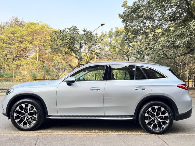 Second-hand 2024 Mercedes-Benz GLC 300 for sale in New Delhi-2