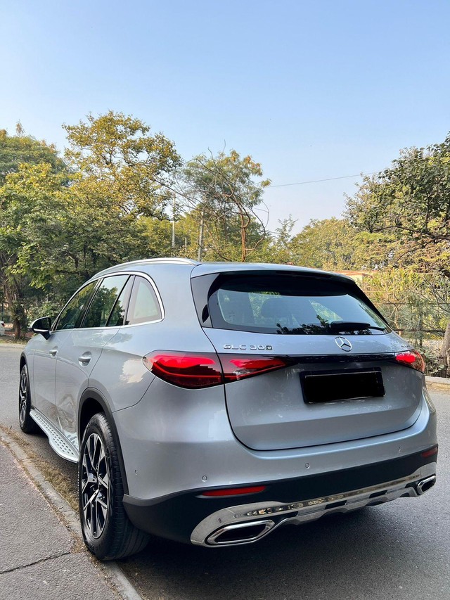 Second-hand 2024 Mercedes-Benz GLC 300 for sale in New Delhi-15