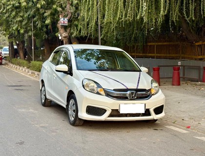 Second-hand 2017 Honda Amaze S Petrol BSIV for sale in New Delhi
