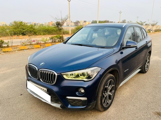 Second-hand 2017 BMW X1 sDrive 20d xLine for sale in Hyderabad-4
