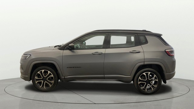 Second-hand 2022 Jeep Compass 2.0 Model S Opt 4x4 AT for sale in Greater Noida-5