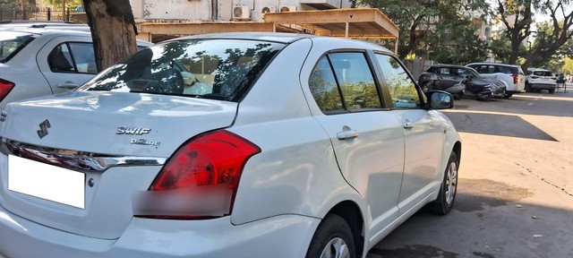 Second-hand 2011 Maruti Swift Dzire VXi for sale in Ahmedabad-4