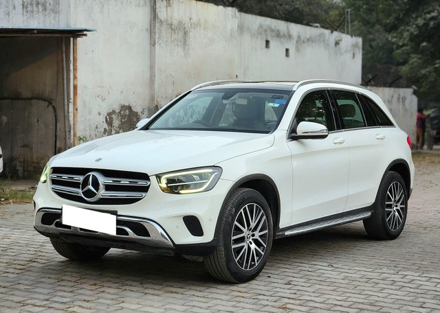 Second-hand 2020 Mercedes-Benz GLC 200 for sale in New Delhi-4