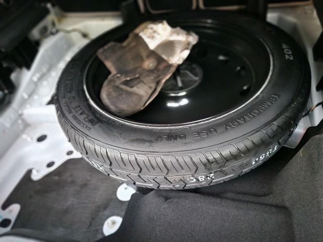 Second-hand 2020 Mercedes-Benz GLC 200 for sale in New Delhi-7