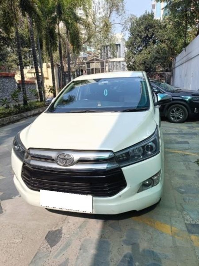 Second-hand 2018 Toyota Innova Crysta 2.8 GX AT BSIV for sale in Kolkata-3