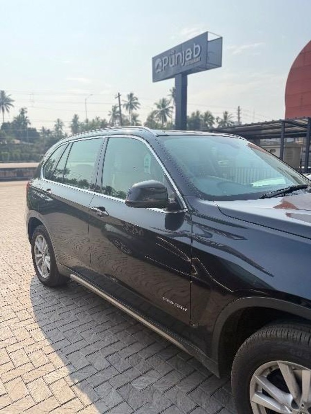 Second-hand 2015 BMW X5 xDrive 30d for sale in Thiruvananthapuram-3