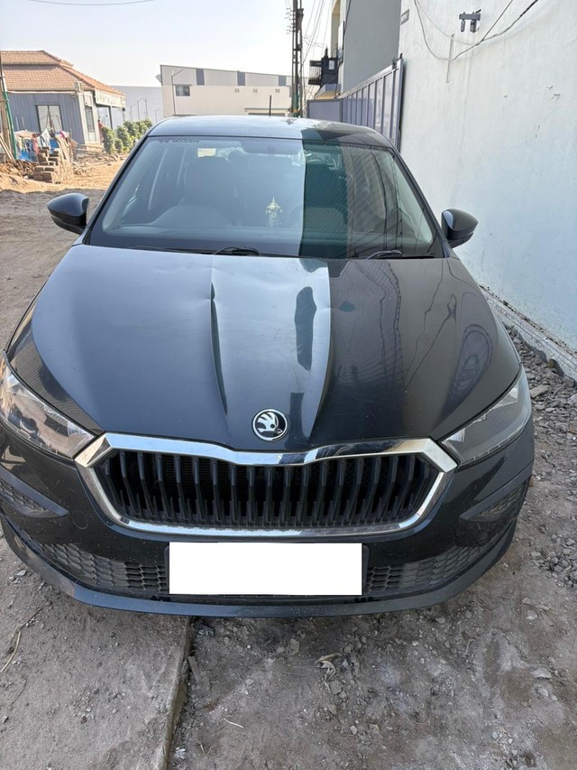 Skoda Slavia 1.0 TSI Active BSVI Second-hand 2022 Skoda Slavia 1.0 TSI Active BSVI for sale in Surat-0