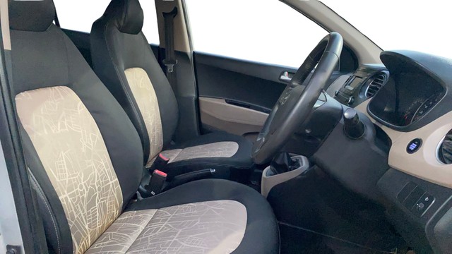 Second-hand 2016 Hyundai Grand i10 Asta for sale in Jaipur-15