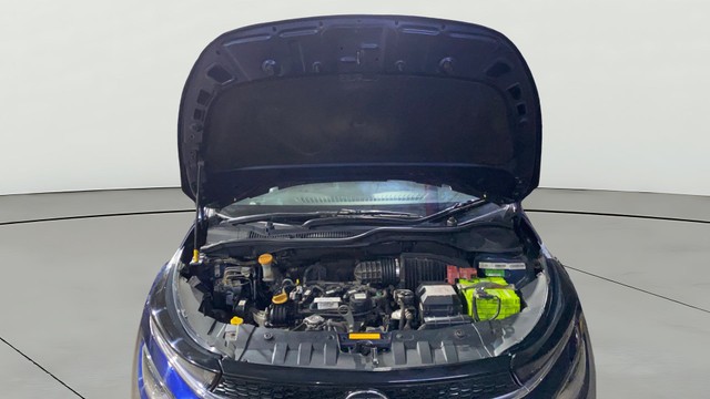 Second-hand 2022 Tata Altroz XZ Diesel BSVI for sale in Kolkata-9