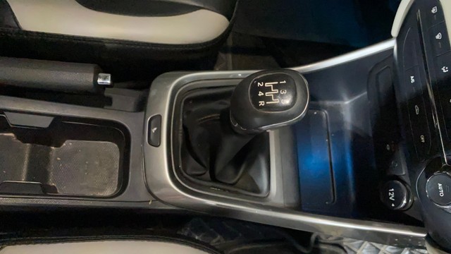 Second-hand 2022 Tata Altroz XZ Diesel BSVI for sale in Kolkata-13