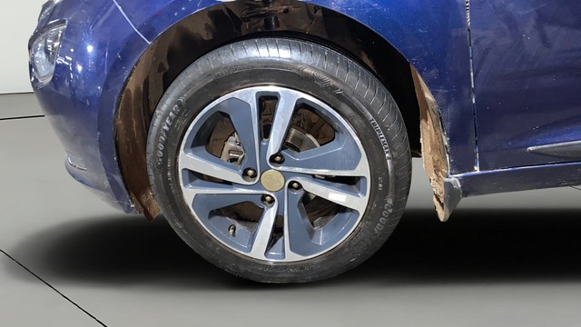 Second-hand 2022 Tata Altroz XZ Diesel BSVI for sale in Kolkata-26