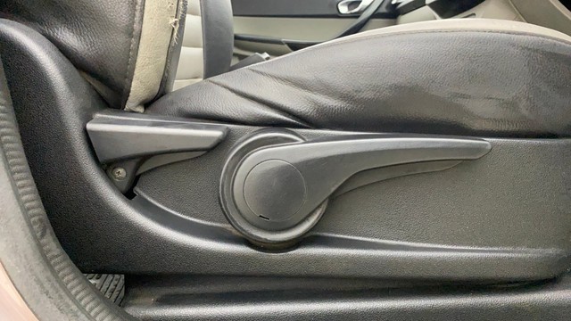 Second-hand 2016 Tata Tiago 1.2 Revotron XZ for sale in Thane-18