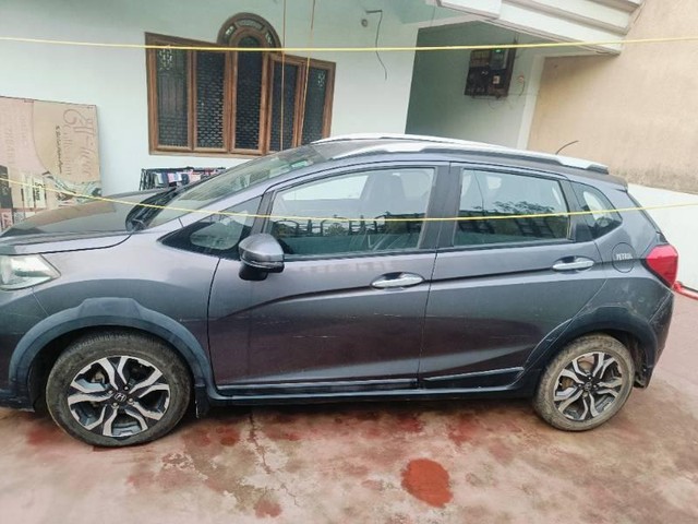 Second-hand 2018 Honda WR-V i-VTEC VX for sale in Jashpur-3