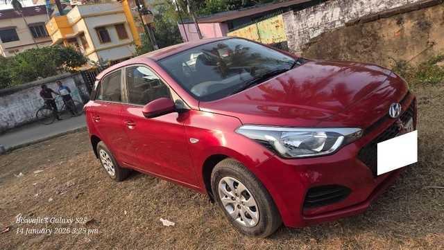 Second-hand 2018 Hyundai i20 1.2 Magna Executive for sale in Midnapore-0