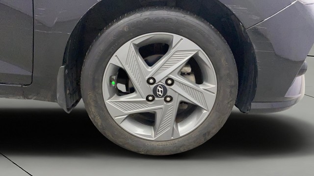 Second-hand 2020 Hyundai Verna SX IVT for sale in Kochi-24