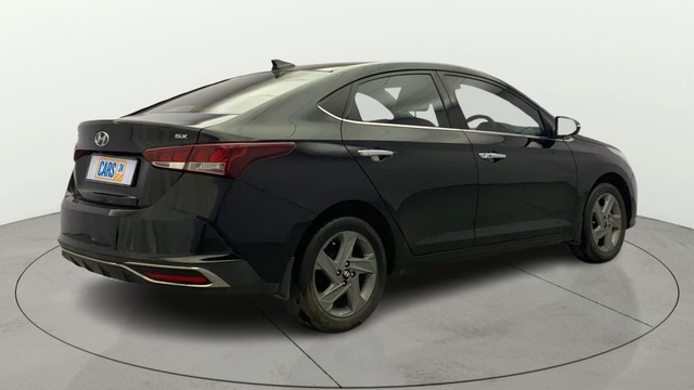 Second-hand 2020 Hyundai Verna SX IVT for sale in Kochi-2