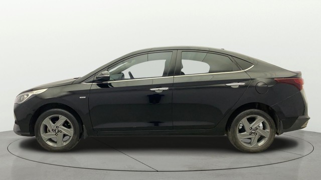 Second-hand 2020 Hyundai Verna SX IVT for sale in Kochi-5