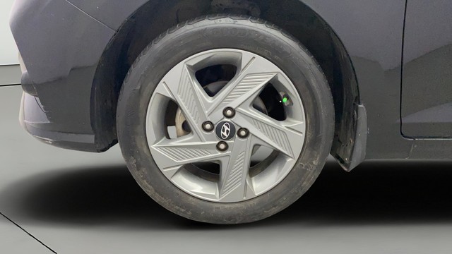 Second-hand 2020 Hyundai Verna SX IVT for sale in Kochi-26