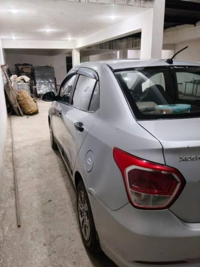 Second-hand 2016 Hyundai Xcent 1.2 CRDi S for sale in Baran-6