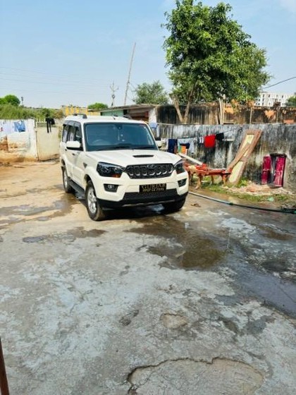 Second-hand 2017 Mahindra Scorpio Intelli Hybrid S10 for sale in Gwalior
