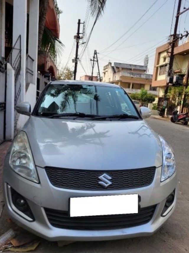 Second-hand 2013 Maruti Suzuki Swift ZXI for sale in Raipur-2