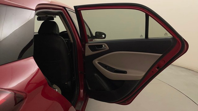 Second-hand 2016 Hyundai i20 1.2 Asta Option for sale in Bangalore-24