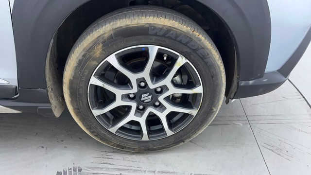 Second-hand 2022 Maruti XL6 Alpha Plus AT for sale in Hyderabad-17