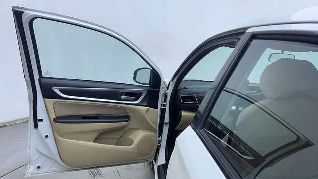 Second-hand 2023 Honda Amaze 2nd Gen VX for sale in Hyderabad-29