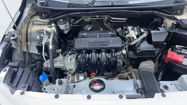 Second-hand 2023 Honda Amaze 2nd Gen VX for sale in Hyderabad-35