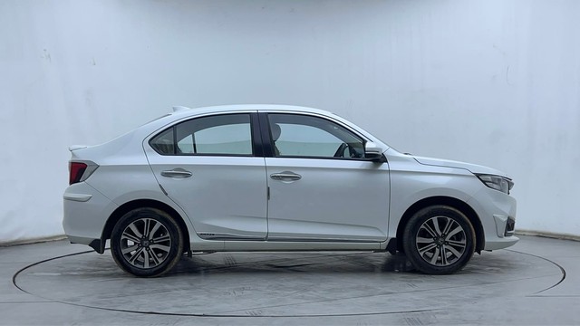 Second-hand 2023 Honda Amaze 2nd Gen VX for sale in Hyderabad-2