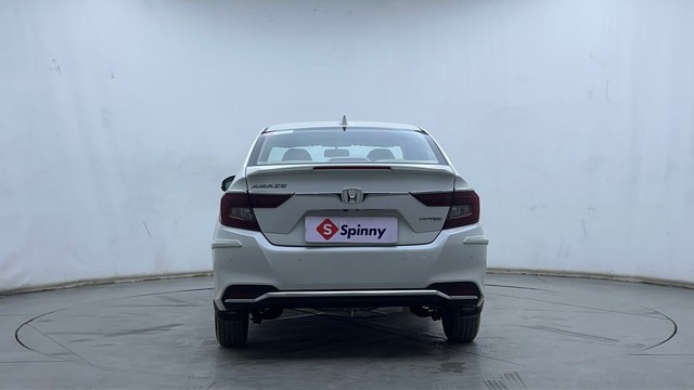 Second-hand 2023 Honda Amaze 2nd Gen VX for sale in Hyderabad-4