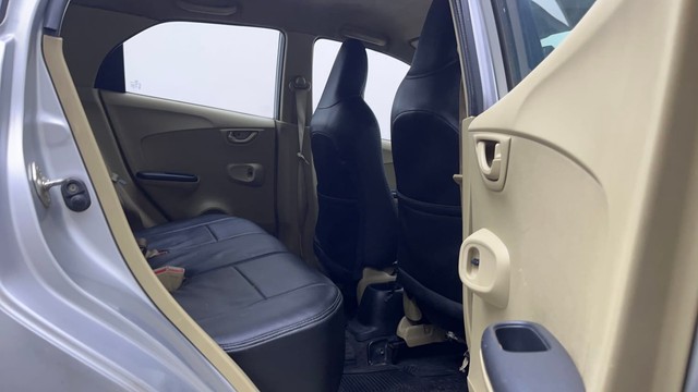 Second-hand 2017 Honda Brio S MT for sale in Hyderabad-23