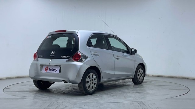 Second-hand 2017 Honda Brio S MT for sale in Hyderabad-3