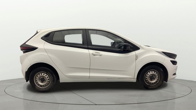 Second-hand 2020 Tata Altroz XE BSVI for sale in Kochi-1