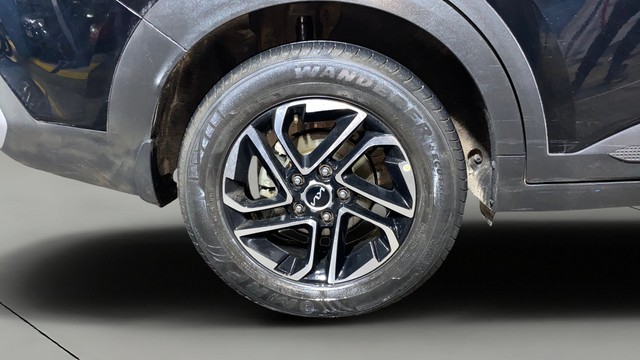 Second-hand 2023 Kia Carens Prestige Plus DCT for sale in Kolkata-25