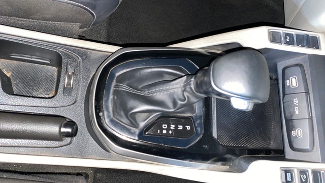 Second-hand 2023 Kia Carens Prestige Plus DCT for sale in Kolkata-13