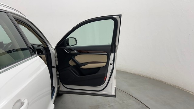 Second-hand 2017 Audi Q3 30 TDI Premium FWD for sale in Pune-16