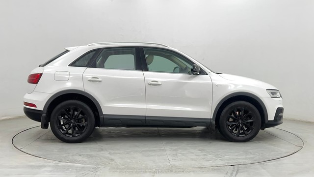 Second-hand 2017 Audi Q3 30 TDI Premium FWD for sale in Pune-2