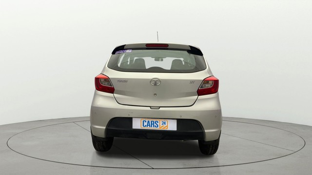 Second-hand 2018 Tata Tiago 1.2 Revotron XT for sale in Kochi-3