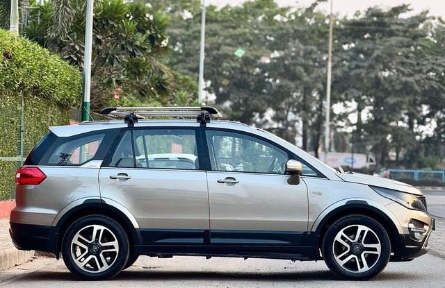 Second-hand 2017 Tata Hexa XT for sale in Surat