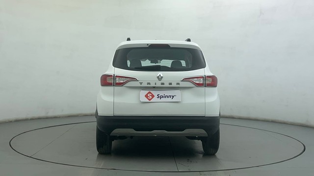 Second-hand 2022 Renault Triber RXZ for sale in Ahmedabad-4
